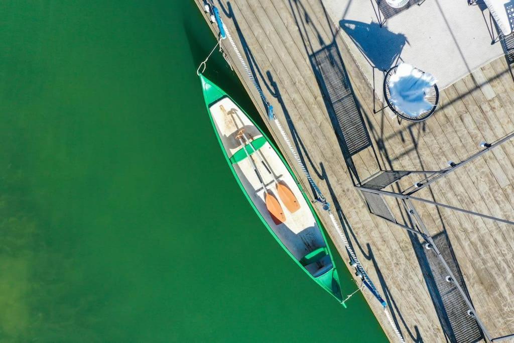 Ocarujuci Houseboat Na Dunaji 布拉迪斯拉发 外观 照片